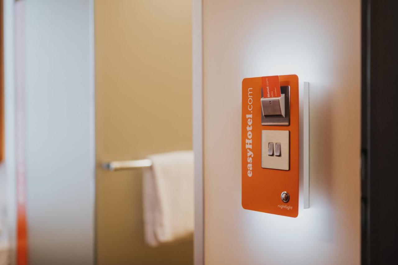Easyhotel Berlin Hackescher Markt Bagian luar foto