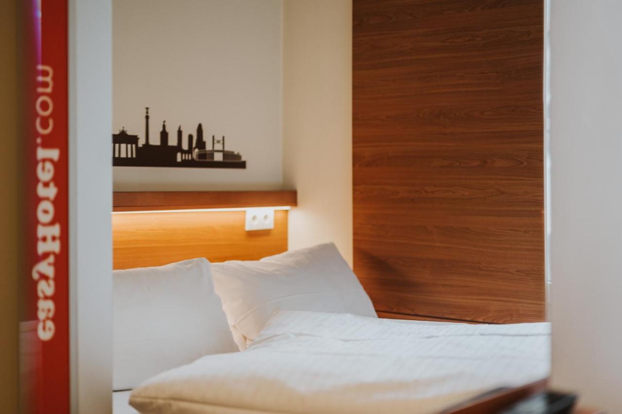 Easyhotel Berlin Hackescher Markt Bagian luar foto