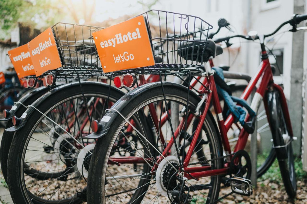 Easyhotel Berlin Hackescher Markt Bagian luar foto